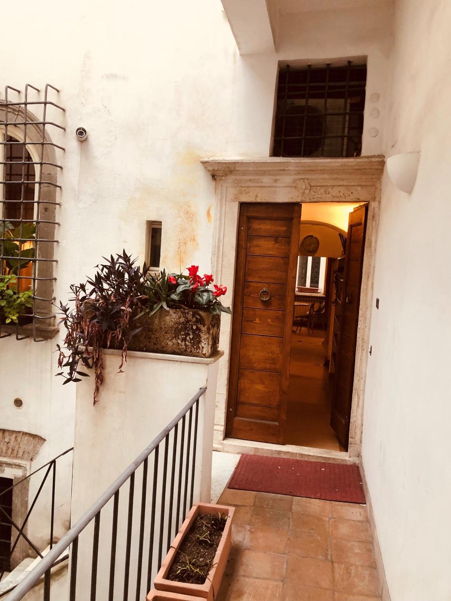 Campo De' Fiori Loft The Angeli'S Apartment โรม ภายนอก รูปภาพ
